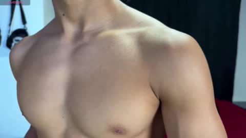 Snapshot of bradley_strong_ chatting on February 20, 4:09 am Bradley Strong online show from February 20, 4:09 am