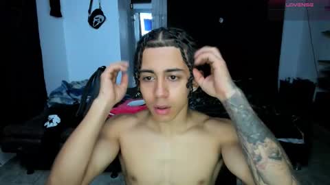 Snapshot of bradley_strong_ chatting on March 18, 3:53 am Bradley Strong online show from March 18, 3:53 am