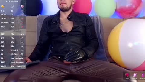 Bradley Colton Independ Model online show from December 15, 4:59 pm