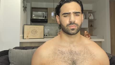bradleymartin7 online show from December 20, 10:54 pm