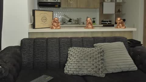bradleymartin7 online show from December 28, 2:11 am