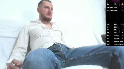 Snapshot of bradryder__ chatting on April 16, 6:03 am Call me Alex online show from April 16, 6:03 am