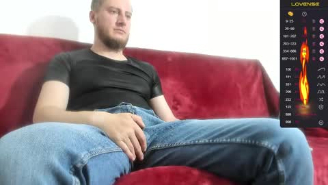 Snapshot of bradryder__ chatting on April 28, 5:56 am Call me Alex online show from April 28, 5:56 am
