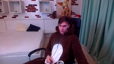 BradyFlint online show from December 16, 5:23 am