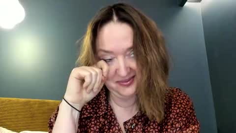 Snapshot of braingirl chatting on February 22, 8:51 pm I see you X-twitter its braingirl online show from February 22, 8:51 pm