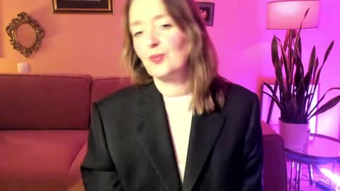 I see you X-twitter its braingirl online show from March 29, 6:19 pm