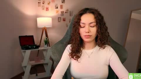 Lilly online show from November 21, 6:12 am