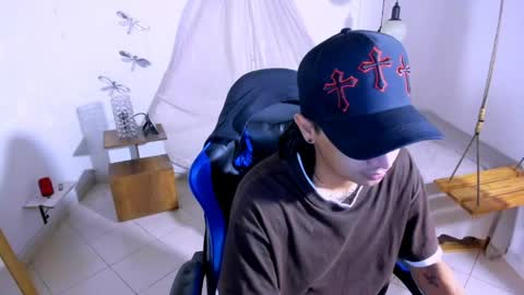 B R A N D online show from May 17, 2:31 am