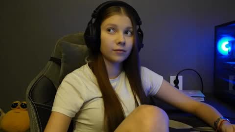 Alice online show from December 2, 2:23 pm