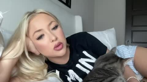 Skyyybanks online show from July 1, 11:15 pm