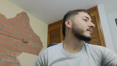 Snapshot of brandon__01 chatting on June 6, 8:02 pm brandon__01 online show from June 6, 8:02 pm