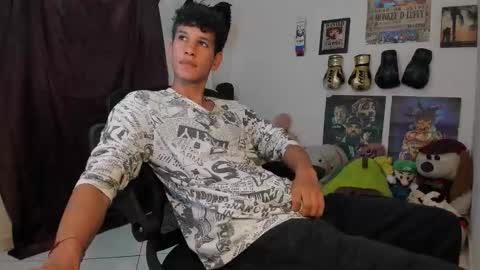 Snapshot of brandonstonexl chatting on March 20, 11:31 pm Brandon Stone online show from March 20, 11:31 pm