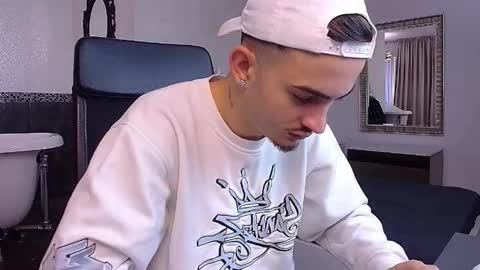 BrandonTateX online show from November 14, 8:13 am