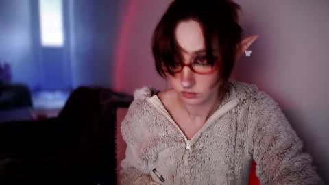 Snapshot of brandy_queen chatting on November 20, 10:48 am Aurorabut ur dad just calls me Rory online show from November 20, 10:48 am