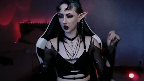 Snapshot of brandy_queen chatting on April 9, 12:21 pm Aurorabut ur dad just calls me Rory online show from April 9, 12:21 pm