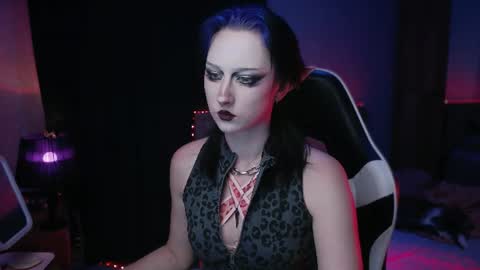 Aurorabut ur dad just calls me Rory online show from July 23, 4:27 pm