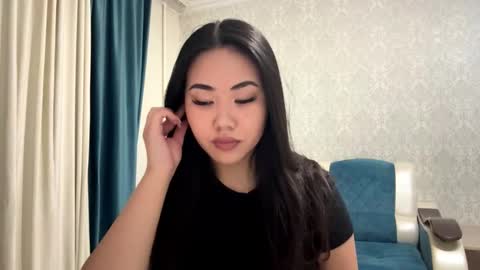 Aypril   online show from October 16, 3:13 pm