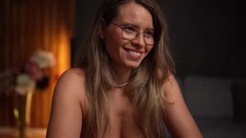 Alex online show from October 12, 4:11 am