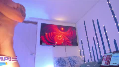 Instagram             twitter BRAN LOPEZ  online show from October 4, 6:06 pm