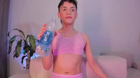   online show from August 1, 10:19 pm