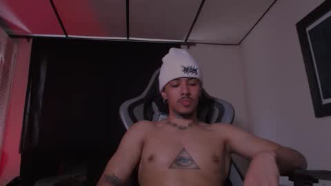 brasi_ online show from October 1, 6:47 pm