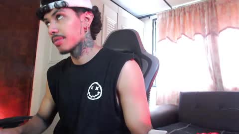 brasi_ online show from March 25, 7:09 pm