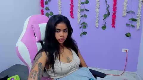 bratz_evans online show from January 10, 3:27 pm