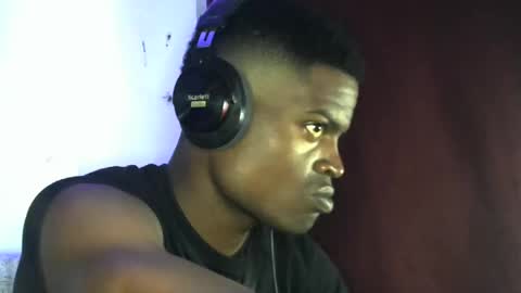 Snapshot of brayan1111x chatting on November 9, 1:20 pm brayan1111x online show from November 9, 1:20 pm