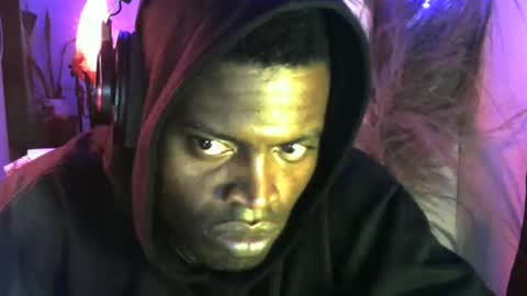 Snapshot of brayan1111x chatting on November 30, 5:44 am brayan1111x online show from November 30, 5:44 am