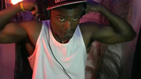 Snapshot of brayan1111x chatting on November 30, 7:29 pm brayan1111x online show from November 30, 7:29 pm