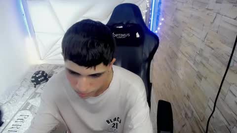 BRAYAN online show from December 4, 6:50 pm