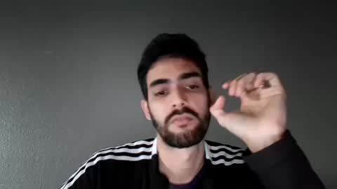 Snapshot of brazapauzao chatting on February 24, 1:35 am brazapauzao online show from February 24, 1:35 am