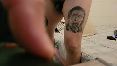 Snapshot of brazilianmentattoo chatting on April 7, 2:34 am brazilianmentattoo online show from April 7, 2:34 am