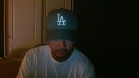 Snapshot of breadcrumbsss chatting on December 15, 8:40 am Breadcrumbsss online show from December 15, 8:40 am