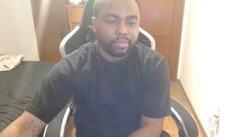 Breadw1nnah online show from December 5, 5:27 am