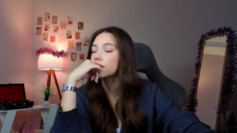 Rachel online show from January 10, 8:21 pm