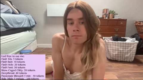 BreakingKatie online show from November 7, 4:18 pm