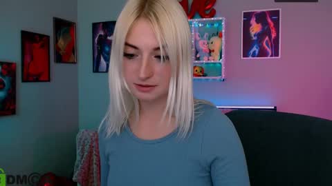 Snapshot of bree_queen1 chatting on March 24, 8:25 pm bree online show from March 24, 8:25 pm