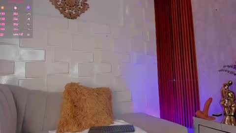 Snapshot of breex_ chatting on July 28, 2:13 pm Breex online show from July 28, 2:13 pm