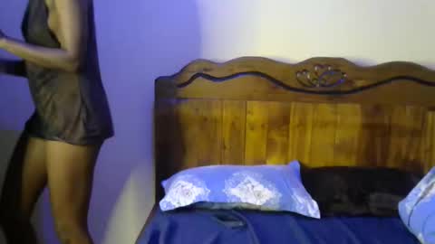 breelia online show from December 18, 3:23 am