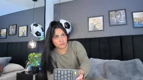   online show from July 3, 3:35 am