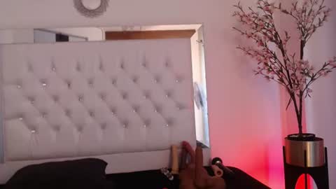 Snapshot of brenda_maz chatting on June 11, 12:25 pm Brenda online show from June 11, 12:25 pm