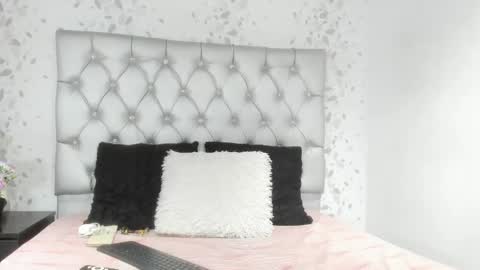 Snapshot of brenda_sofia2 chatting on April 28, 1:05 pm brenda sofia2 online show from April 28, 1:05 pm