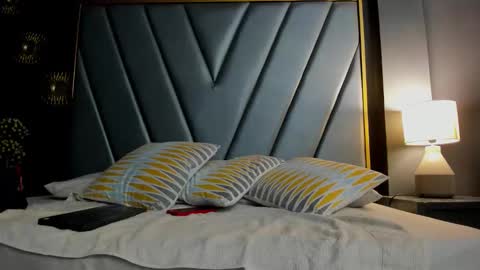 Brenda Time Schedule 0600 - 1400 GMT-5 online show from October 22, 10:48 am