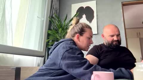 Brenda online show from May 7, 8:42 am