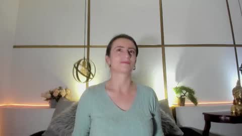 MeganBeaked online show from November 11, 11:43 am