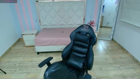 BRENDDA  online show from December 15, 3:22 am