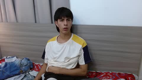 Esteban online show from February 12, 1:09 am