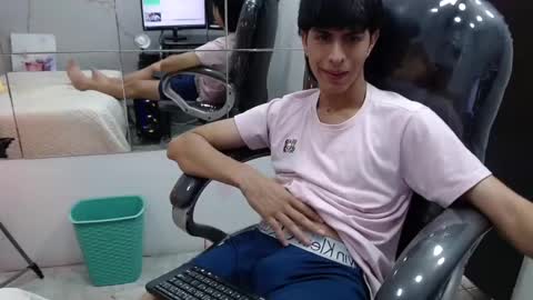 Esteban online show from February 14, 2:07 am