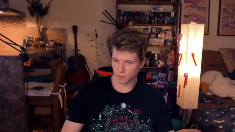 brestonsweet online show from December 7, 9:11 pm